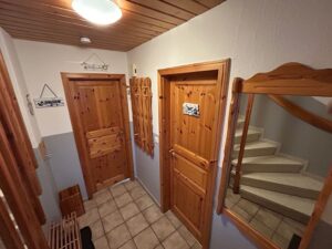 Flur mit frischen Farben