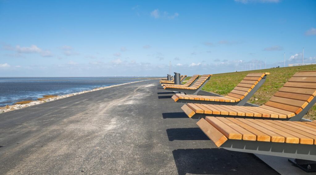 Instagram post from hausseedeich. This post is in position 0.