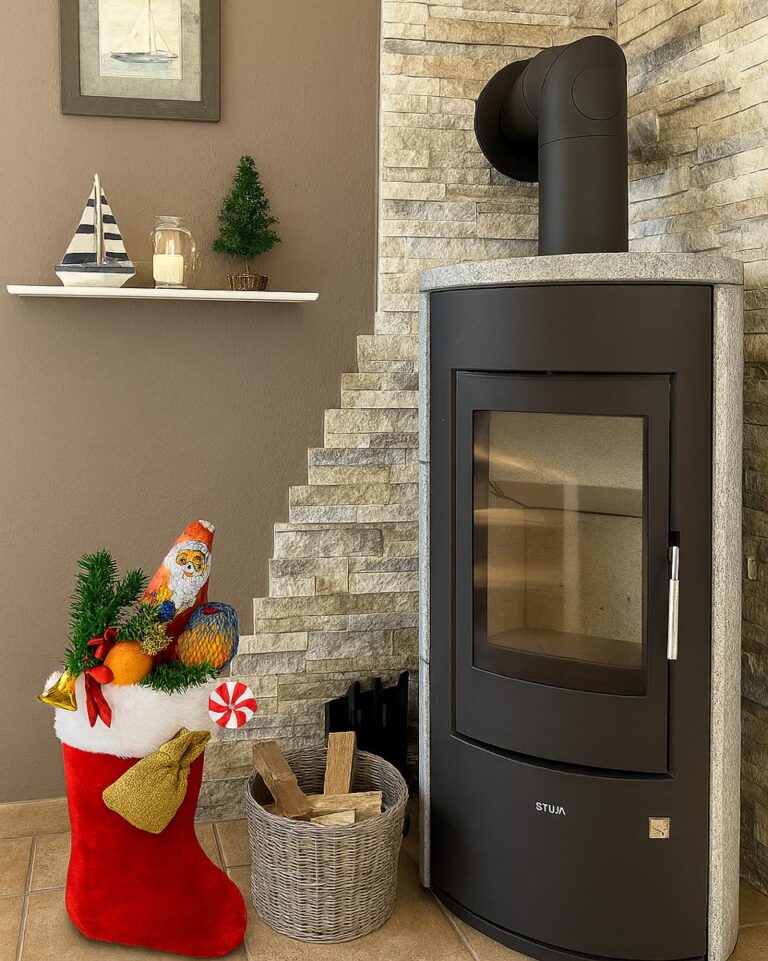 Instagram post from hausseedeich. This post is in position 2.